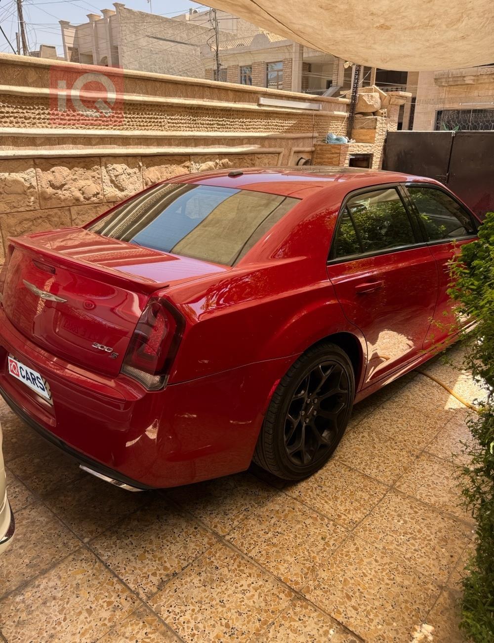 كرايسلر 300